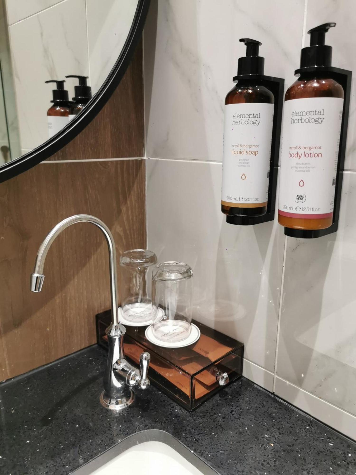 Mercure Kuala Lumpur Trion المظهر الخارجي الصورة